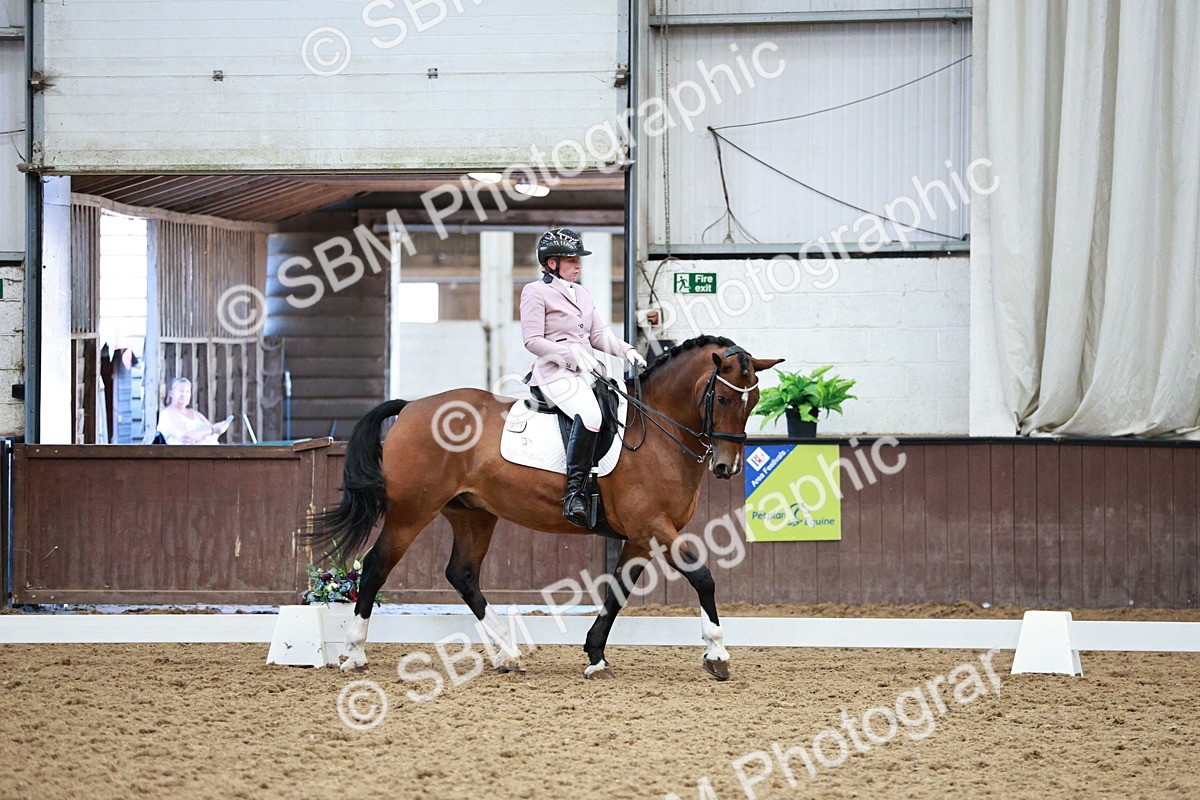 SBM_006487 - Class 16 - Advanced Medium 5 - 16.02-17.22