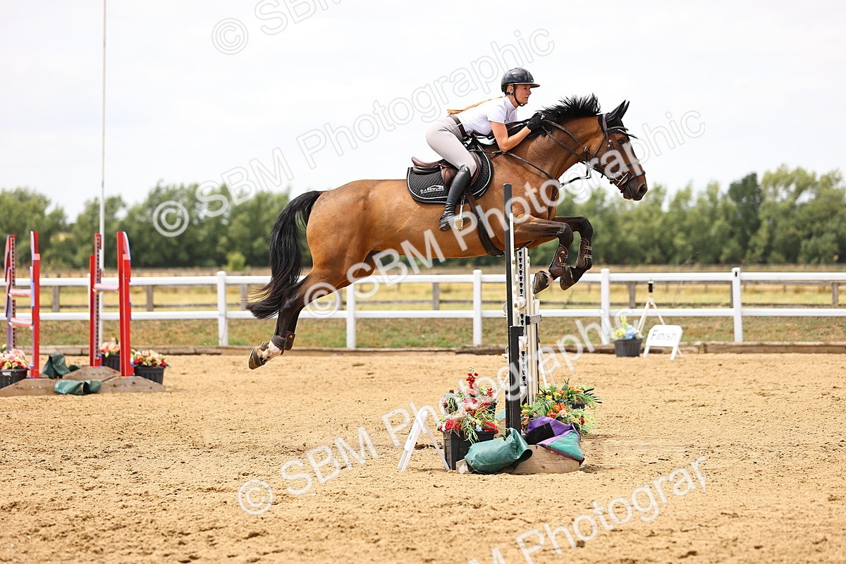 SBM_010627 - Class 9 - Senior Foxhunter - 1.20m Open