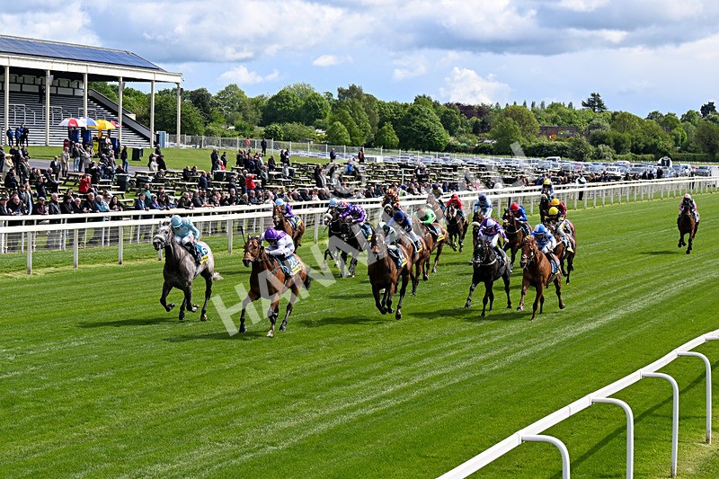 130526-Race 3-Dark Thirty-0163 - Race 3 2.55pm Churchill Tyres Handicap