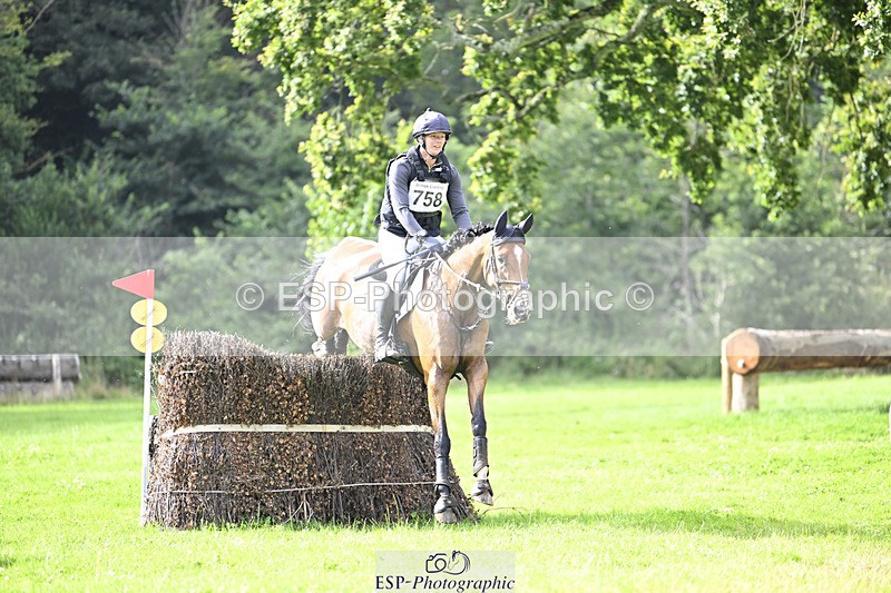 240804-172254-18915 - 758-Christopher_Wincer-CASA_COMQUEST