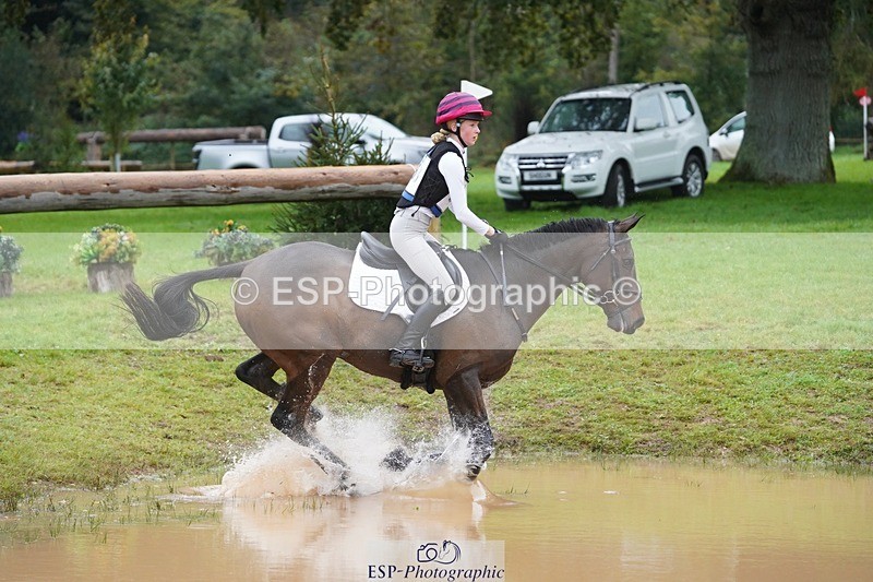 231021-110826-15404 - 658-DANCING.PADDE-Fenella.Redvers-SC+XC