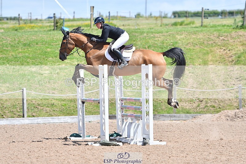 240609A-123258-05215 - Cls 18 Snr Newcomers and 1.10m Open