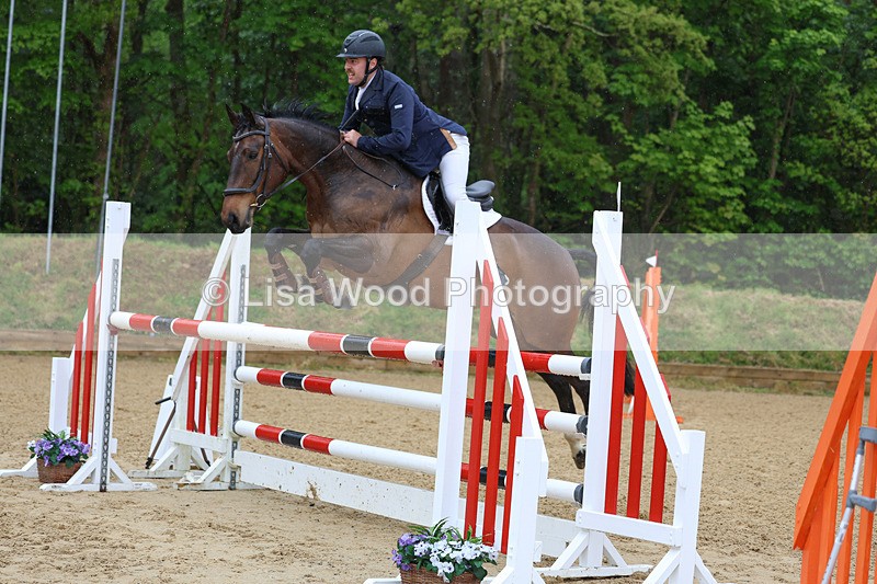3E7A7202 - Class 7: Senior Newcomers/1.10m open