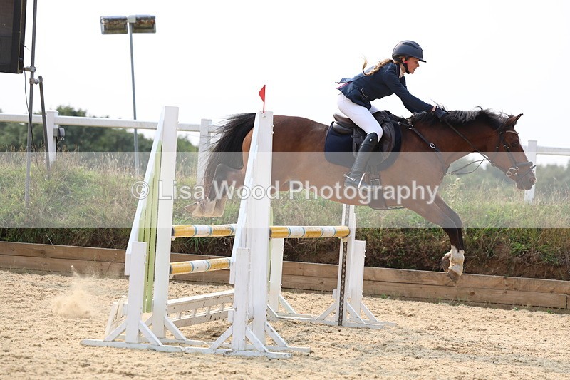 3E7A3097 - Class 14: Pony Discovery/90cm open