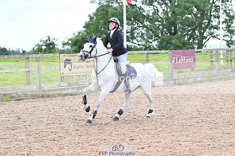 240628A-160207-01329 - Cls 5 Stepping Stones 128cm + 138cm