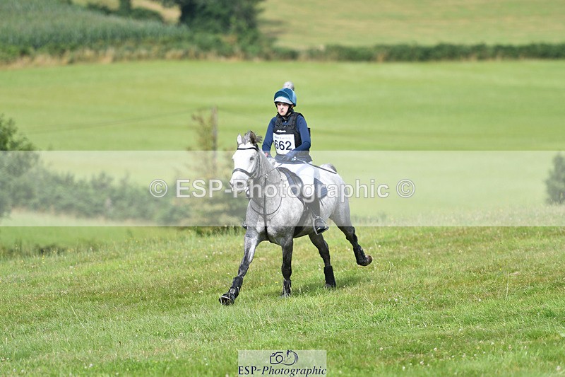 240804-161009-17291 - 662-Phoebe_Annear-THE_RIDGE_CROSS_FESTY