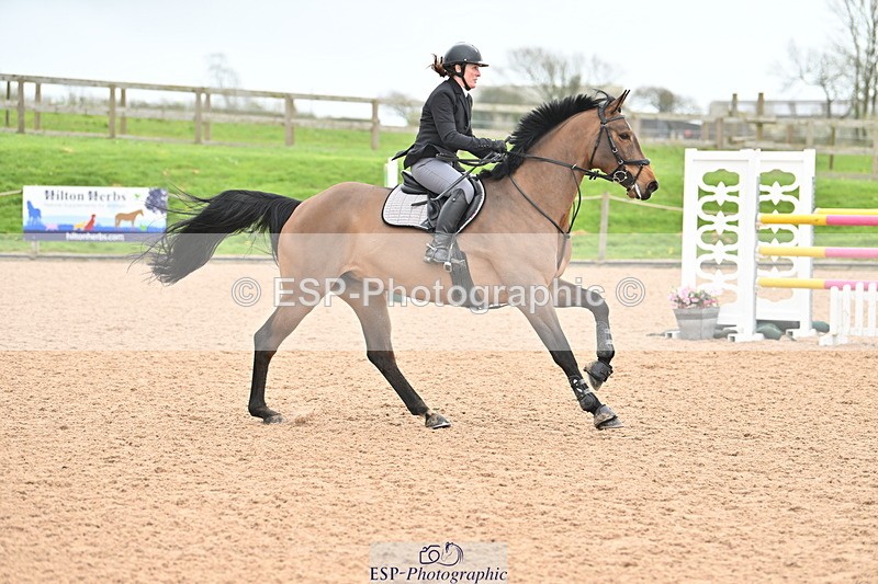 240405A-141137-01884 - Cls 5 National 1.30m Open