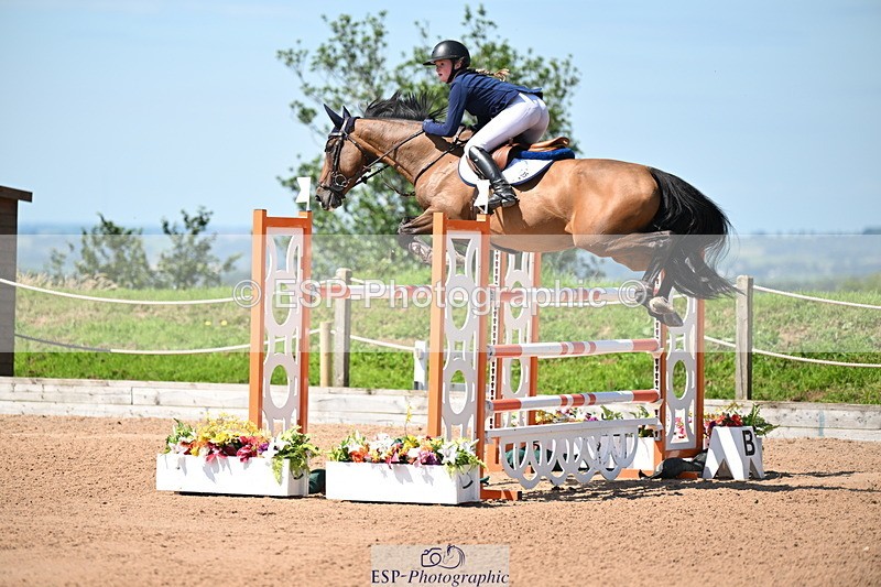 240718A-113212-04800 - Cls 1, 3 Star Small Tour 1.35m