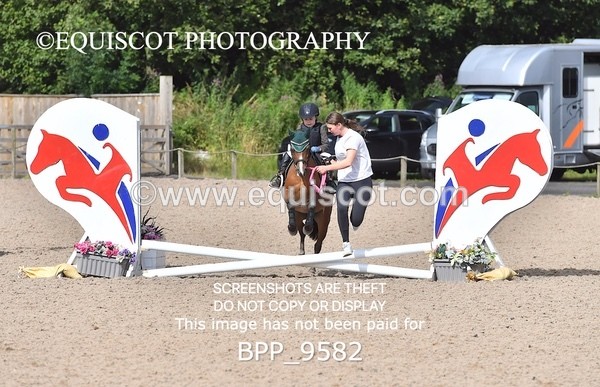 BPP_9582 - CLASS 1 SAT Derby Show Jumping 20CM,