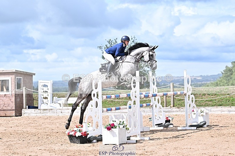 250731-113424-00589 - Cls 02 Snr Fox 1st Rnd