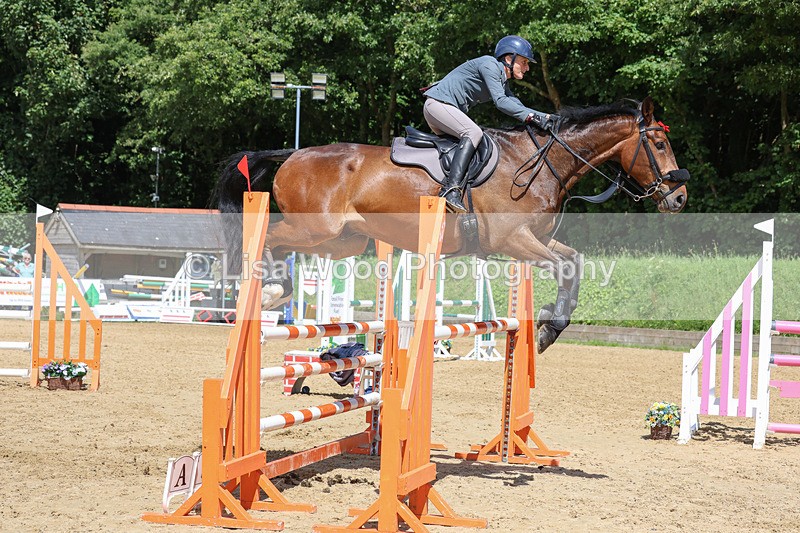 3E7A7423 - Class 8: Senior Newcomers/1.10m open