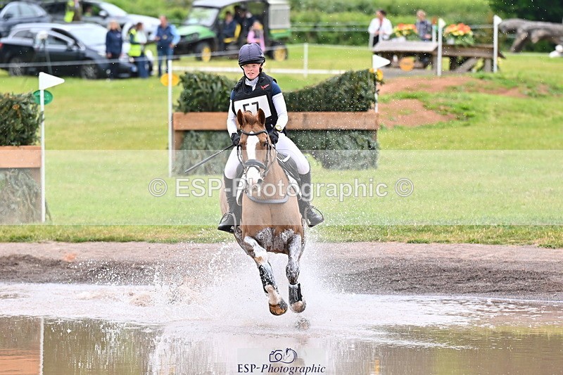 250524A-102507-08993 - A-057-Tabitha.Moore-BILLY.HOODOOS