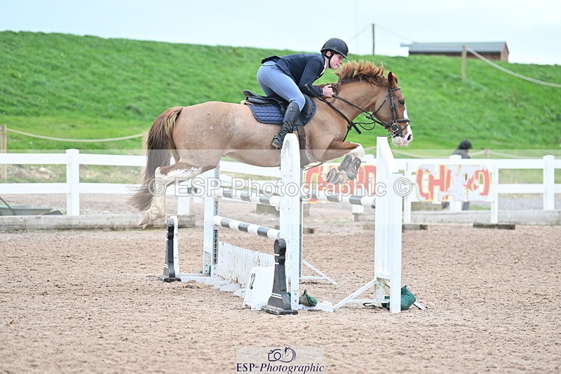 231119A-120629-05580 - Sun Cls 5 Newcomers & 1m Open