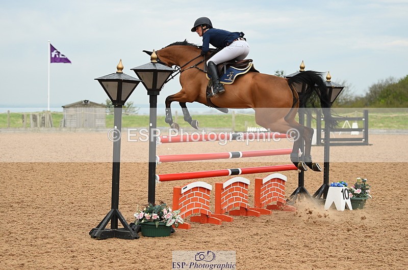 230504A-092256-00341 - Cls 8 Snr Foxhunter