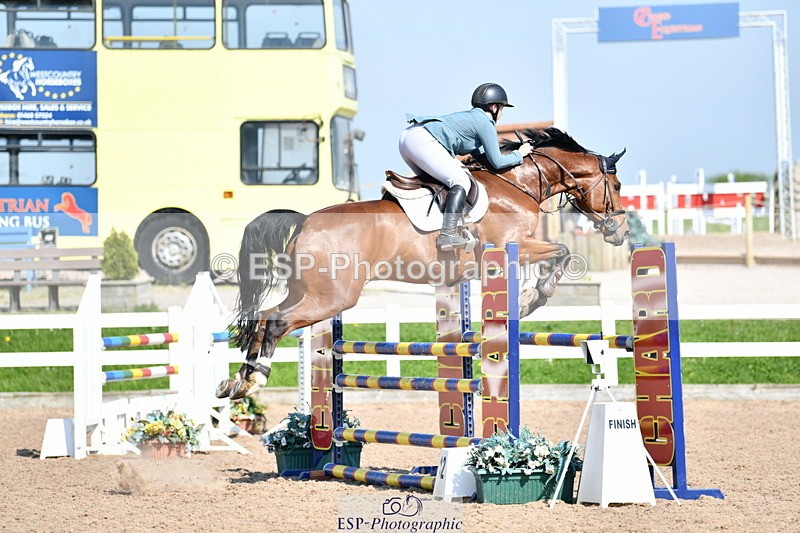 240512A-161323-19748 - Cls 44 1.05m National Am Quali