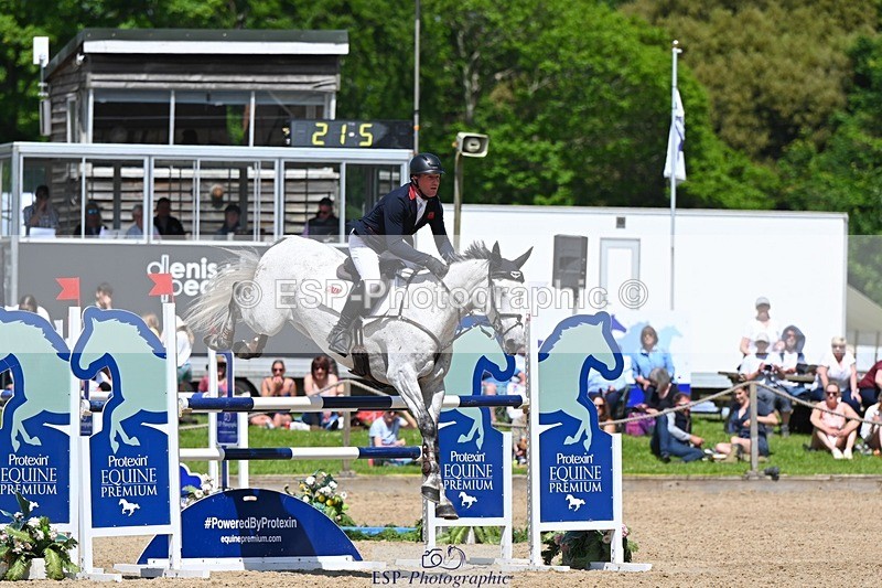 240525-133153-15401 - 433-EN_TARO_DES_VERNIER-Oliver_Townend