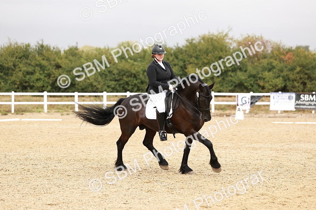 SBM_001885 - Class 8-11 - N2 E1 Warm Up - 12.27-12.59