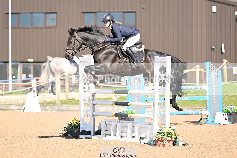 240913A-110104-03788 - Cls 14 Snr Newcomers