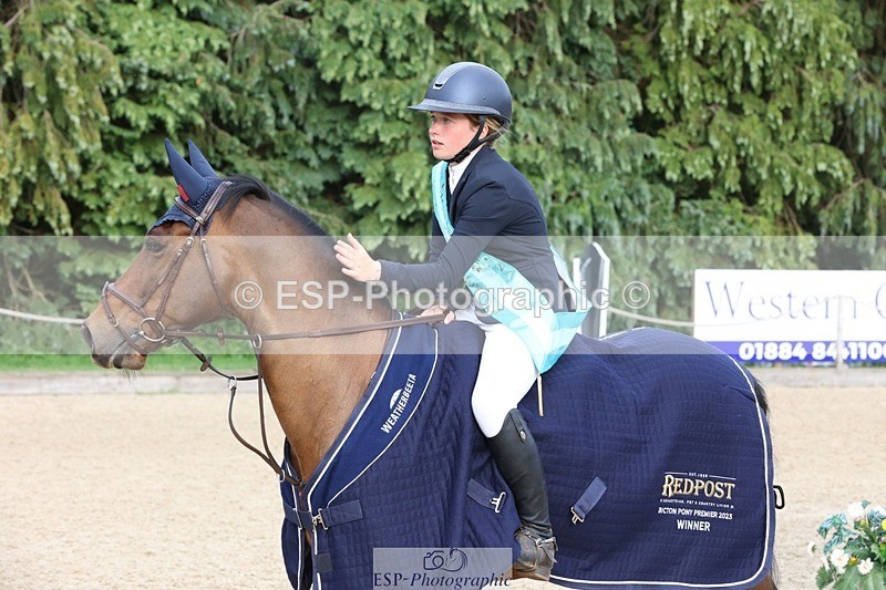 230618-192753-14562 - Cls 22 Hoys 138cm Jump offs