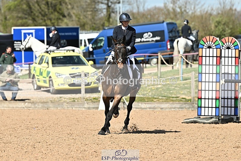 250416-150516-01597 - Cls 6 Foxhunter and 1.20m