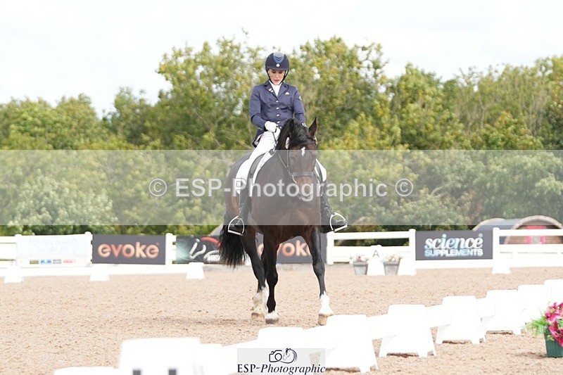 250906-111419-01962 - 030-Rebecca.Ezra.-.HamMaesmynach.Mr.Sam