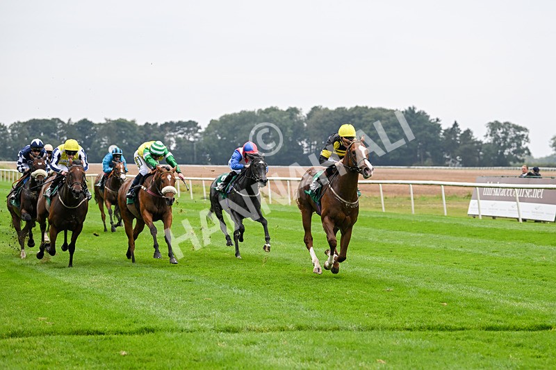 070924-Race 1-Managing Director-6976 - Race 1