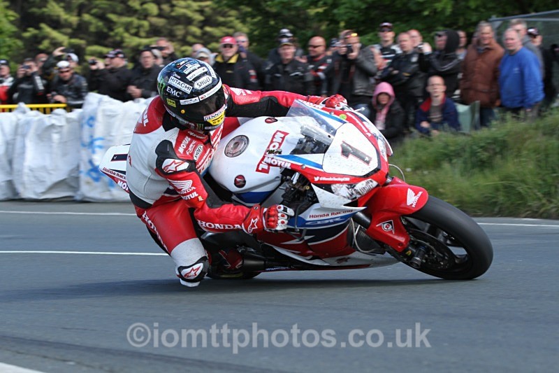 John McGuinness - RST Superbike Race