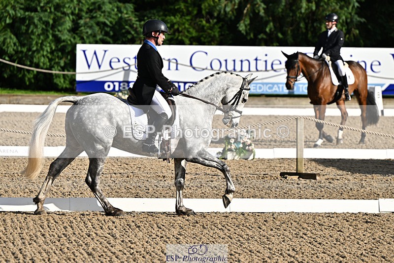 241023-150441-00467 - 107-Simon.Grieve-BEST.ESCAPADE