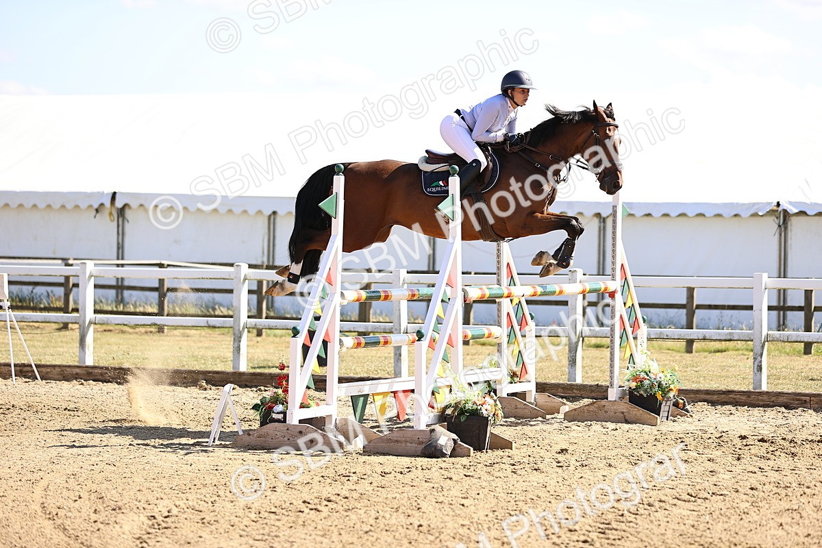 SBM_015621 - Class 16 - Senior foxhunter - 1.20m Open