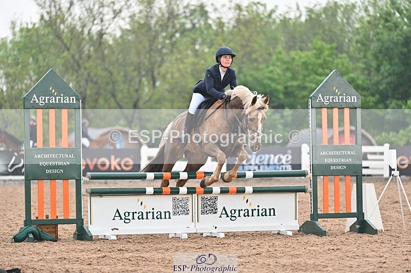 260508-083850-04200 - Cls 17 British Novice and 90cm Open