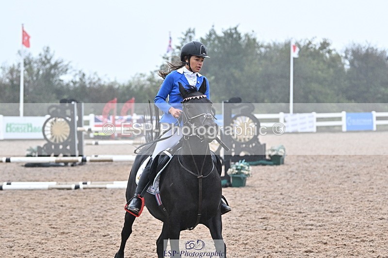 241006A-104930-06300 - Cls 24 95cm Nat Am Quals