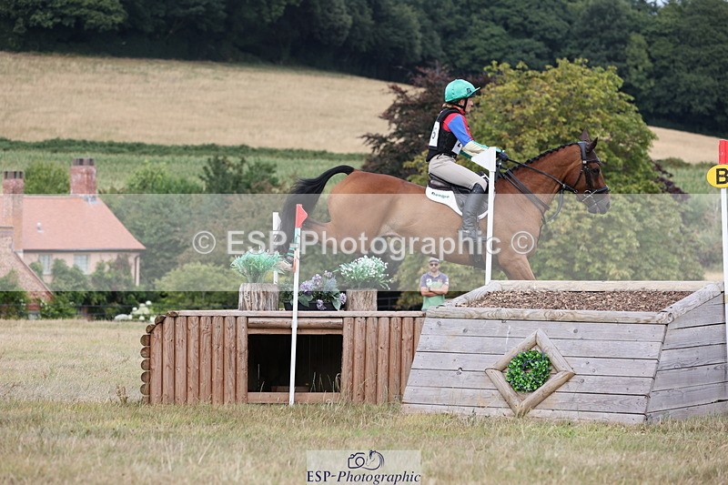 250802A-154241-06828 - F-275-Maisie.Randle-NINE'S.ENOUGH