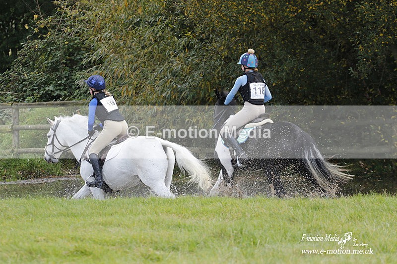  WWHT 171021 2401 - Novice Pairs (0.80m)  17/10/21