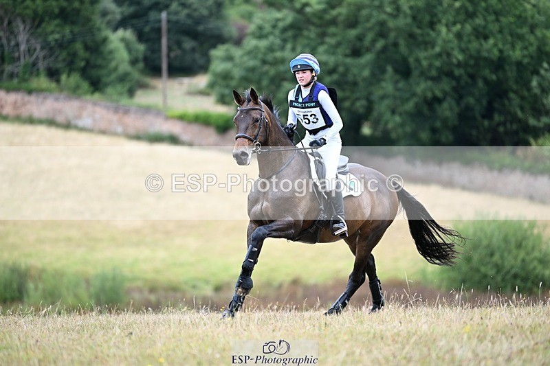 250803A-123601-13240 - M-553-Beatrice.Hayman-Joyce-ICONIC