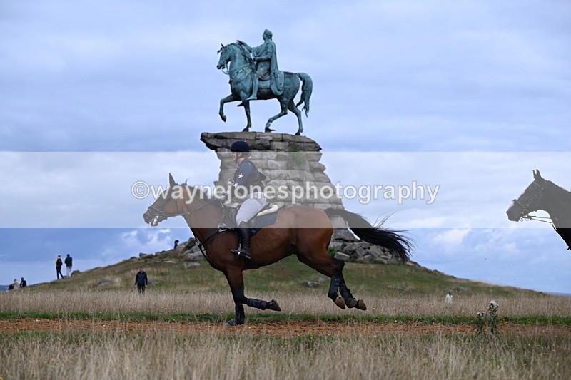 DSC_6391 - Time at Statue 12:17 to 12:44