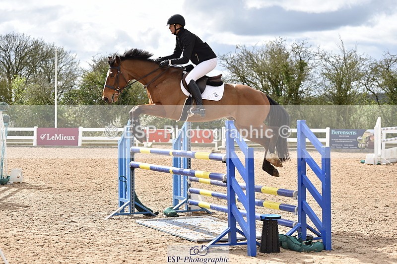 240403A-151832-00933 - Cls 5 Foxhunter and 1.20m Open