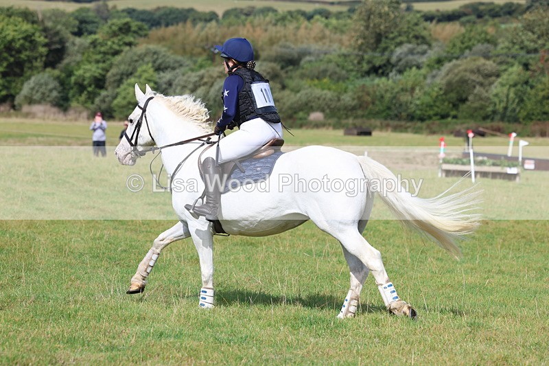 3E7A6451 - Class 1: Trebudannon Open: Pheasant Feeder