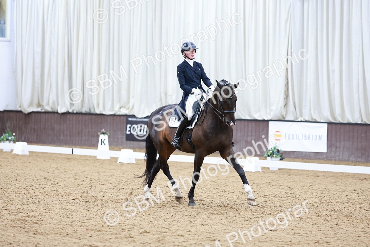 SBM_020973 - Class 13 - FEI INT I - 16.26-17.14