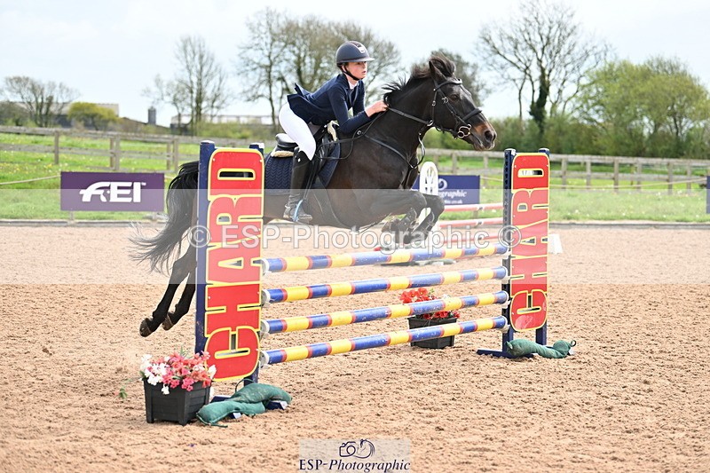 240506A-115046-08635 - Cls 4 Blue Chip Pony Newcomers & 1m Open