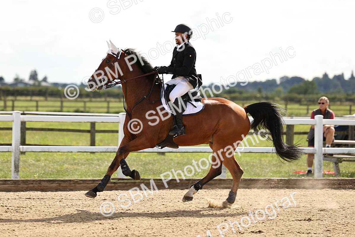 SBM_003653 - Class 13 - Senior Foxhunter - 1.20m
