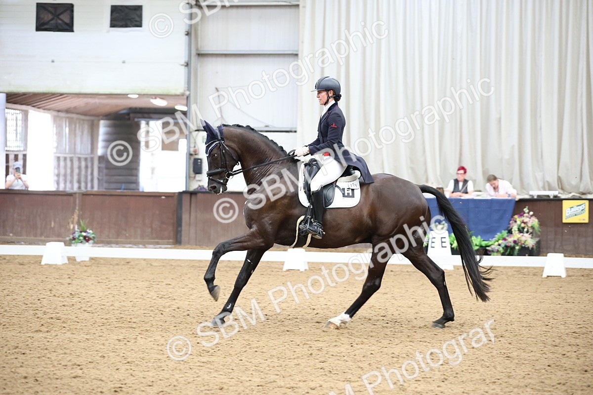 SBM_004493 - Class 9 - FEI Inter 1 Gold - 15.55-16.43