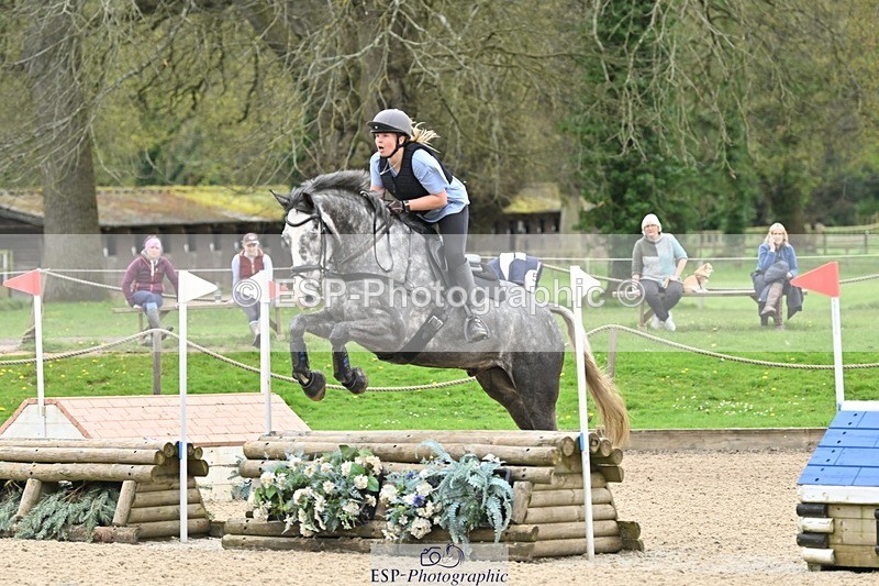 240411-121537-01220 - Group 4 XC