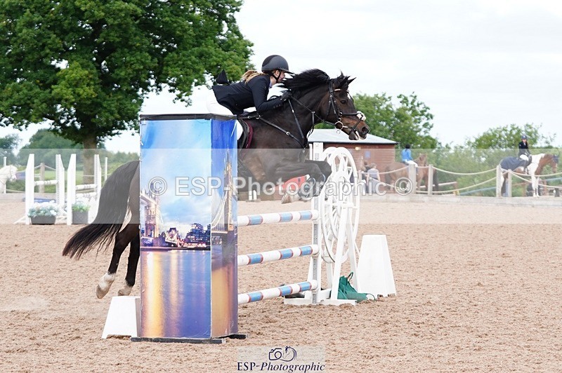 250608-125608-02780 - Cls 9 Pony Newcomers and 1m
