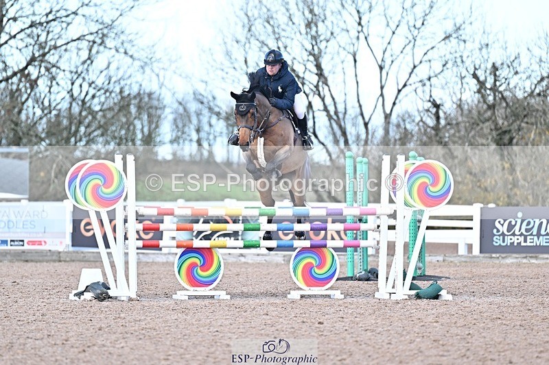 251203-130423-00618 - Cls 4 Newcomers and 1.10m Open