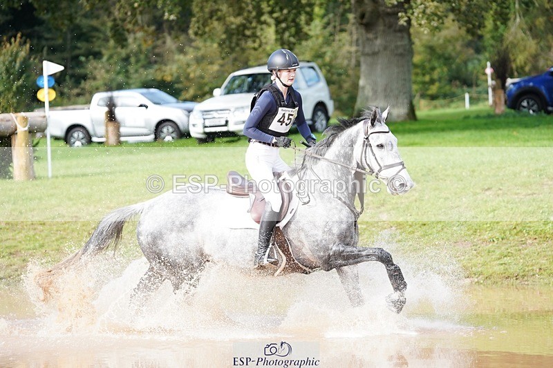 231021-140716-19195 - 451-THE.GREY.DANCER-Alice.Sandiford-SC+XC