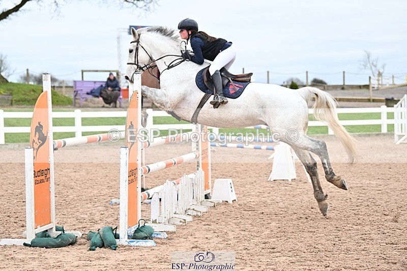 250112-132858-01478 - Cls 20 Newcomers and 1.10m Open