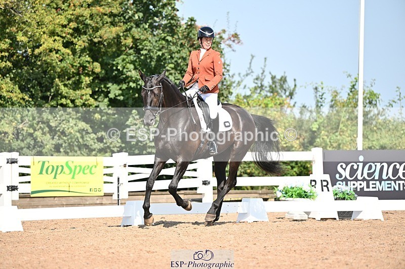 250816-102655-03135 - 118-Charlotte.DickerDevaldi's.Kiss