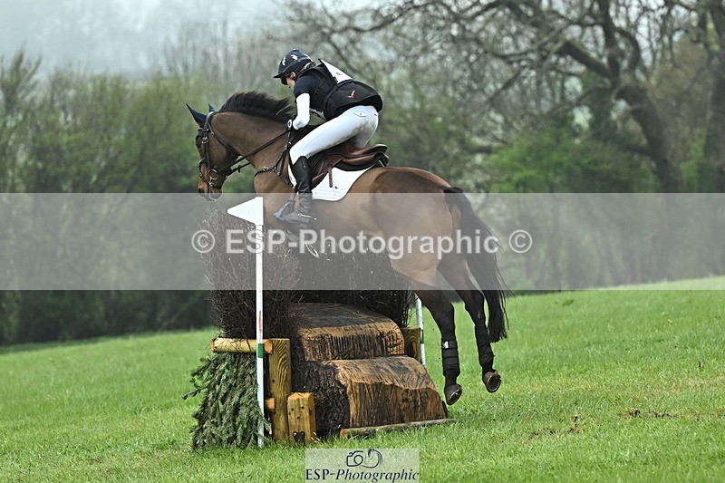 250418-160755-07100 - 355-Xanthe.Baylis-MONBEG.BY.MAGIC