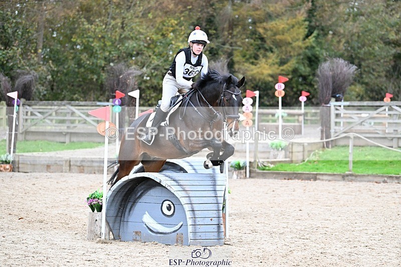 241117-143726-04655 - Cls 3 90-95cm 14.00 to 15.00