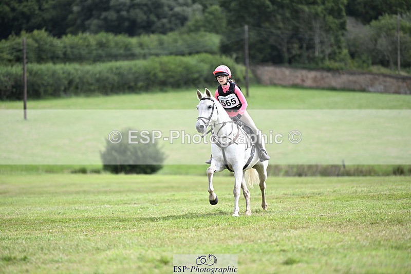 240825X-115740-32665 - 70cm XC 11.00 to 12.00